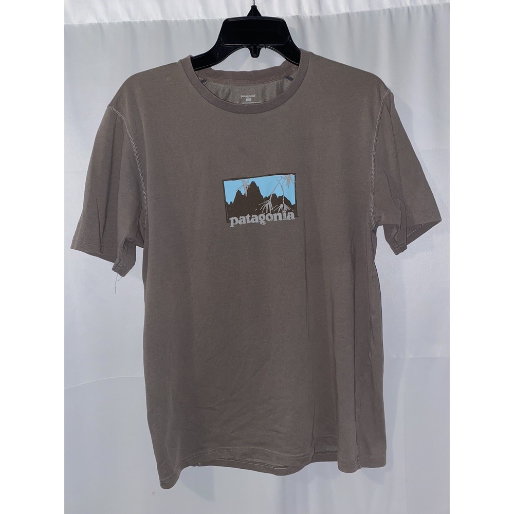 Patagonia Mountain Performance T Shirt‎ Mens Medium